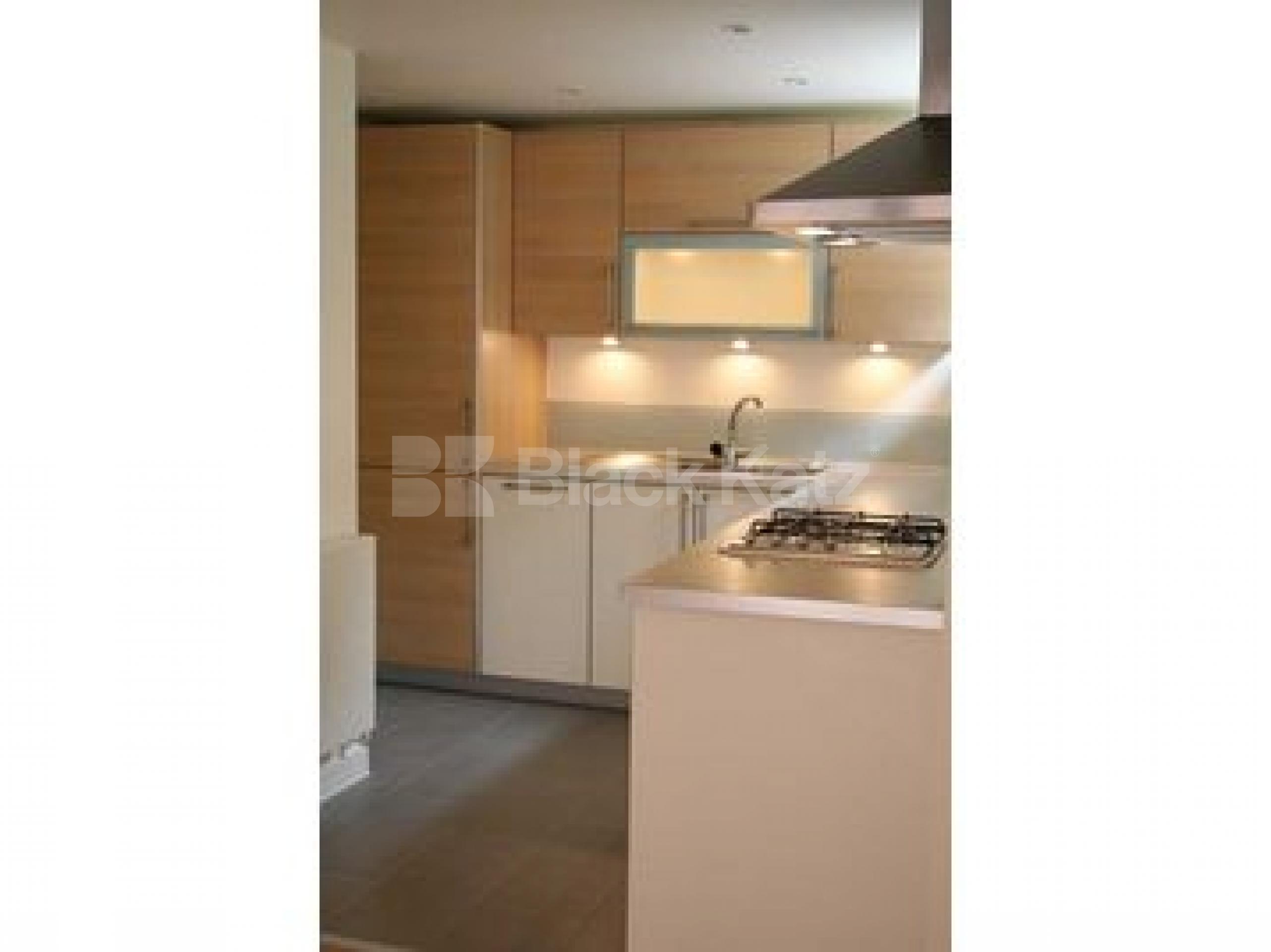 			1 Bedroom, 1 bath, 1 reception Apartment			 Wheeler Street, SPITALFIELDS E1